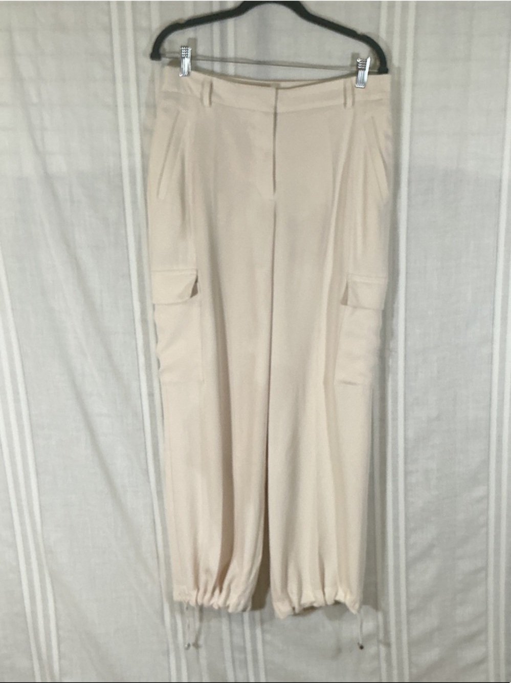 Express Cream Wide Leg Cargo Pants Size 10 | High Rise Trendy Neutral